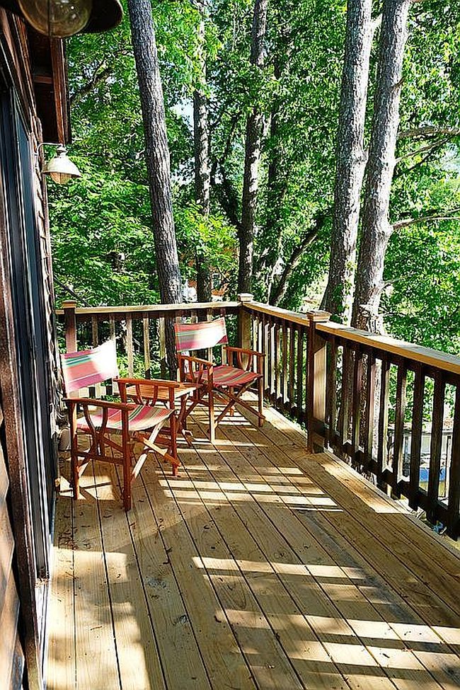 Image of 371 Cadillac Point