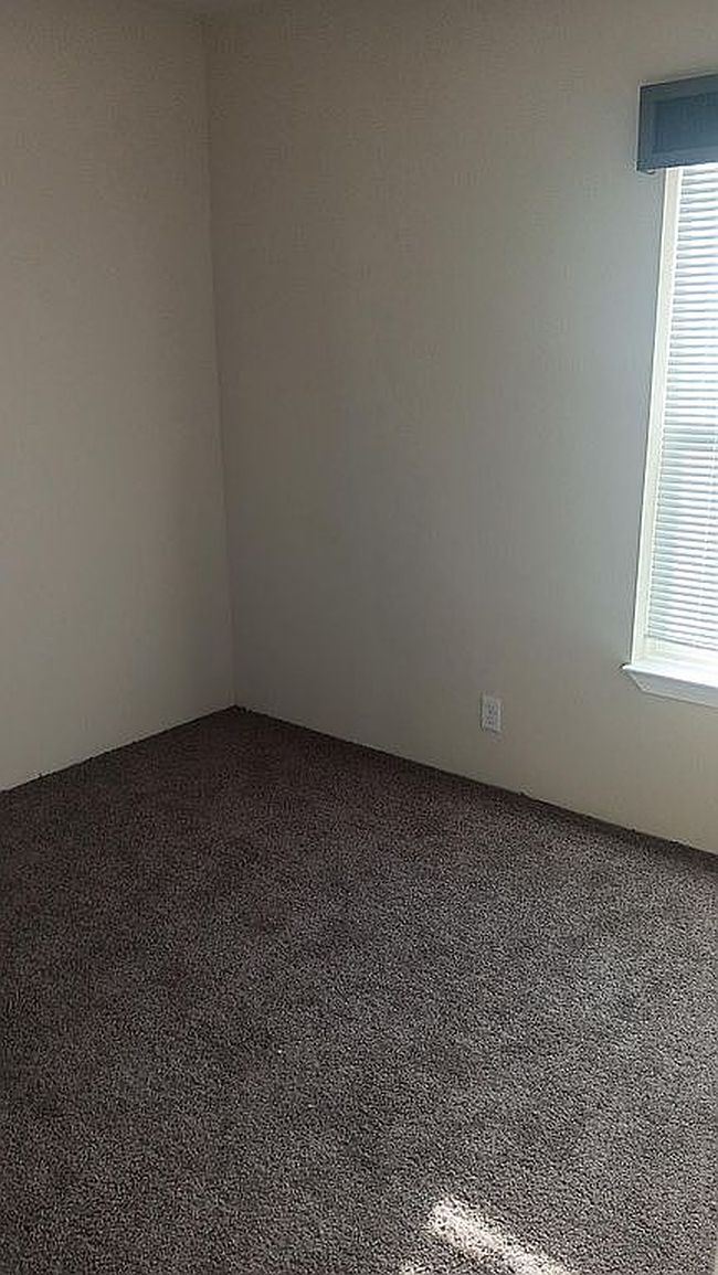 Image of 1201 E Chestnut St #601