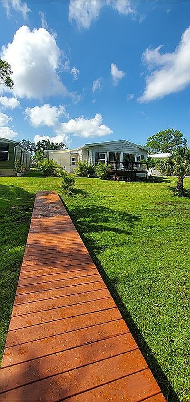 Photo of 1241 N Indies Cir, Venice, FL