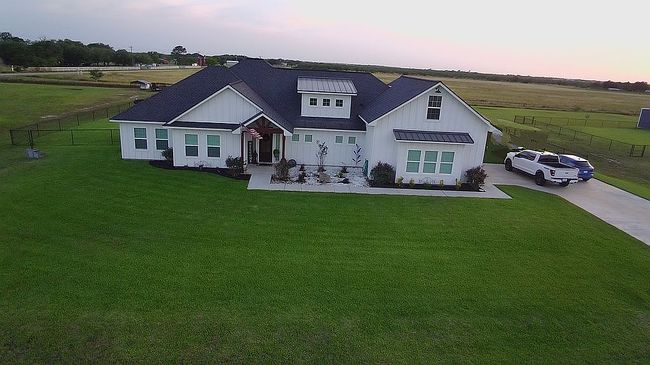 53 Meadow Creek Dr, Inez, TX