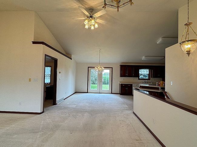 Photo of 608 S Douglas St, Inwood, IA