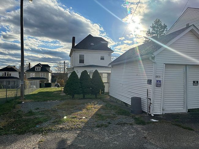 Image of 1333 Ridge Ave
