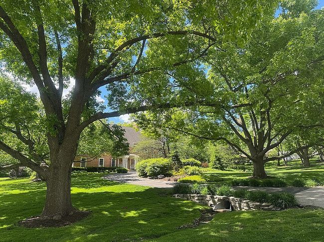 Photo of 568 Plymouth Dr, Inverness, IL