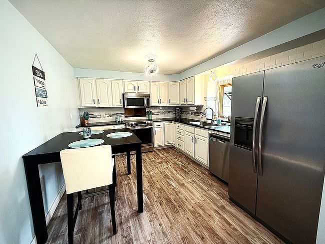 Additional photo 1 of property located at 510 Elm St