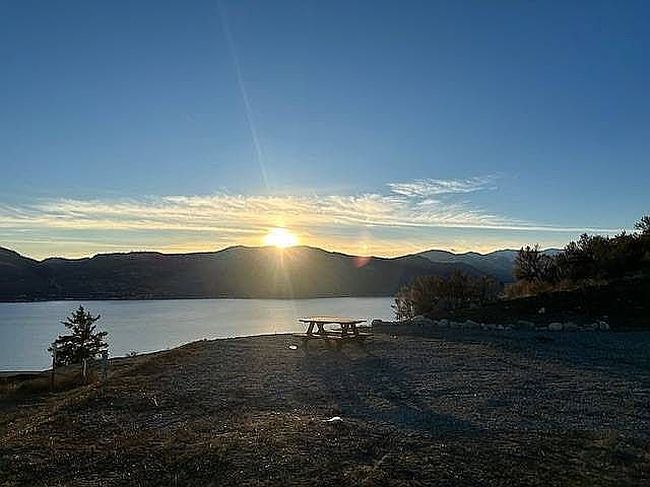 101 Lake Ridge Dr, Chelan, WA