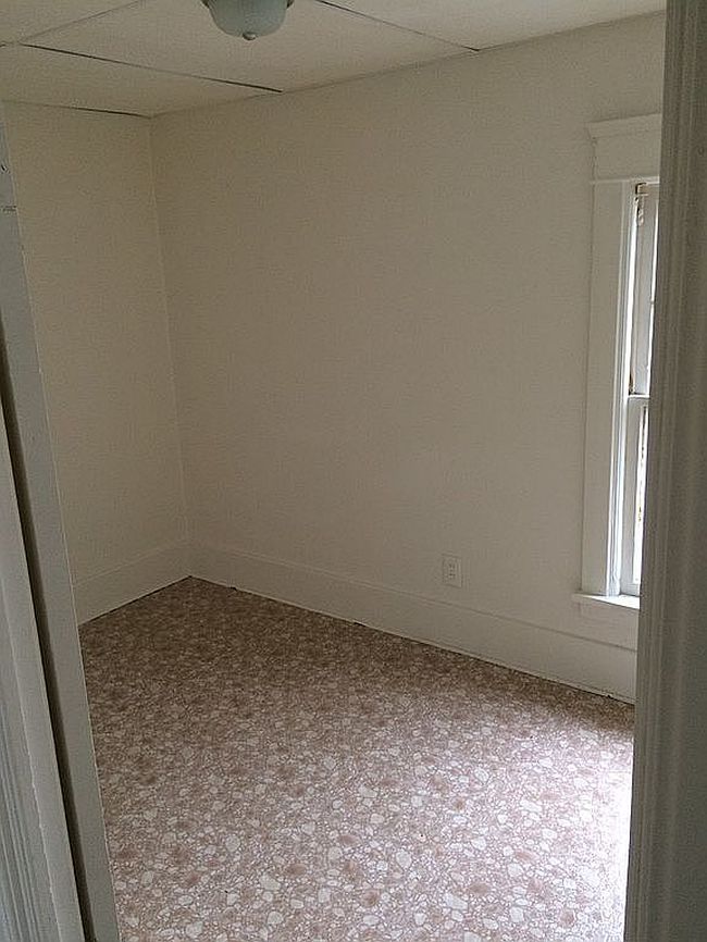 Photo of 824 Pennsylvania Ave, Erie, PA