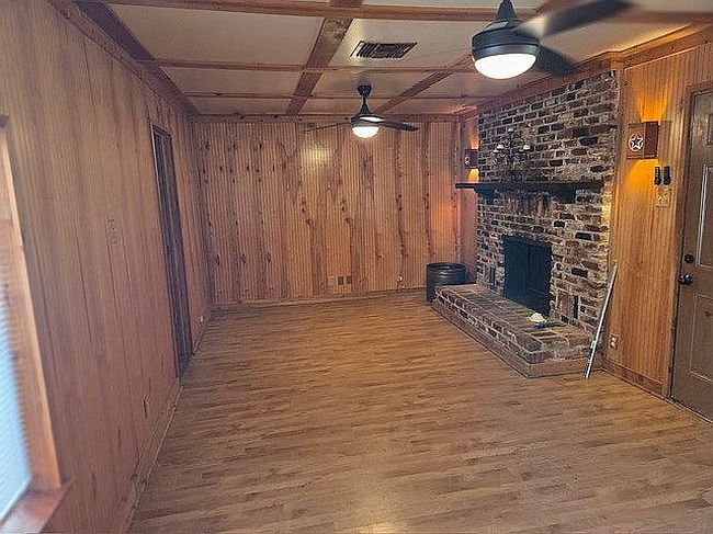 Photo of 1005 Callahan Ave, Conroe, TX