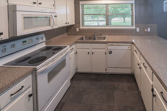 Image of 6502 Jones Ln