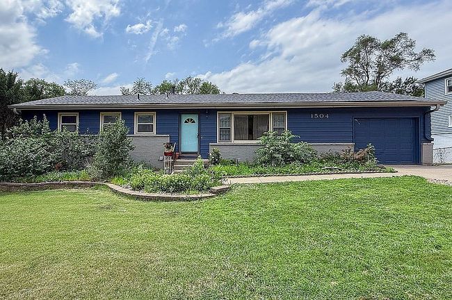Photo of 1504 Madison St, Bellevue, NE