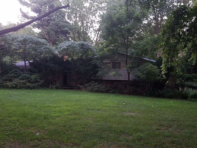 Photo of 4555 Arrowhead Rd, West Bloomfield, MI
