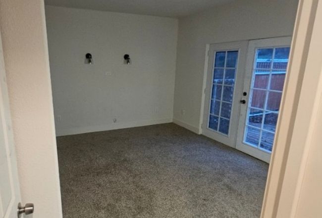 Additional photo 2 of property located at 614 S Reiger Ave