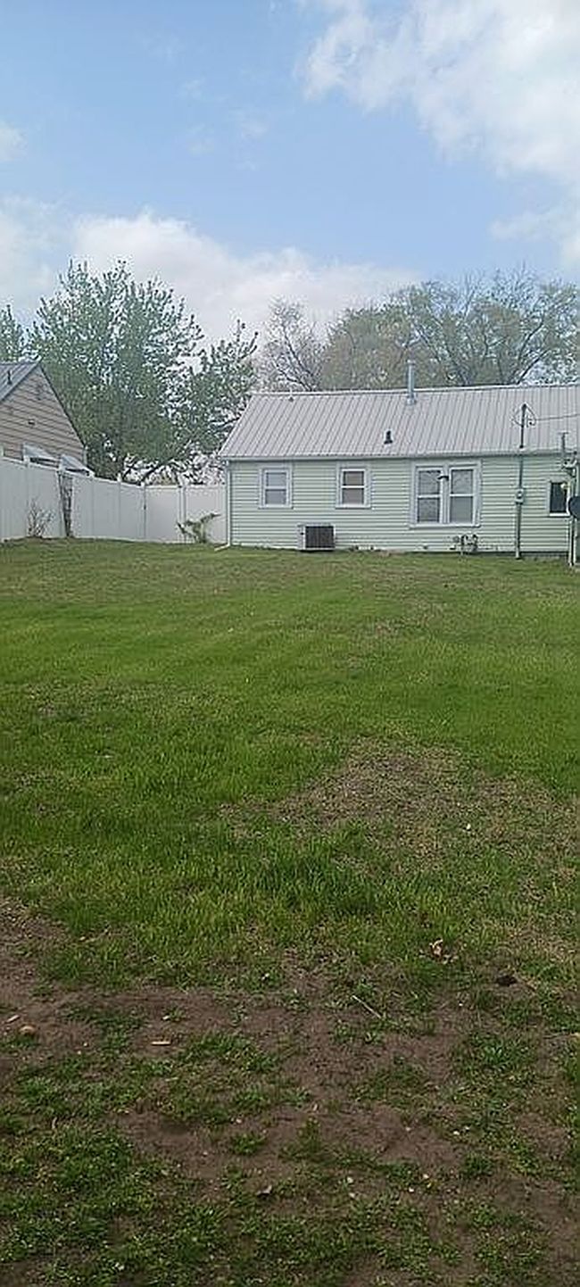 Image of 3024 Avenue I