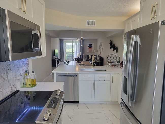 Image of 23277 Barwood Ln N Apt 107
