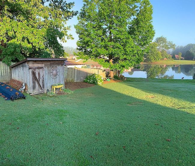 Image of 248 Chickering Rd