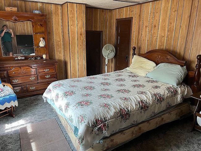 Photo of 58975 Railroad St, Calumet, MI