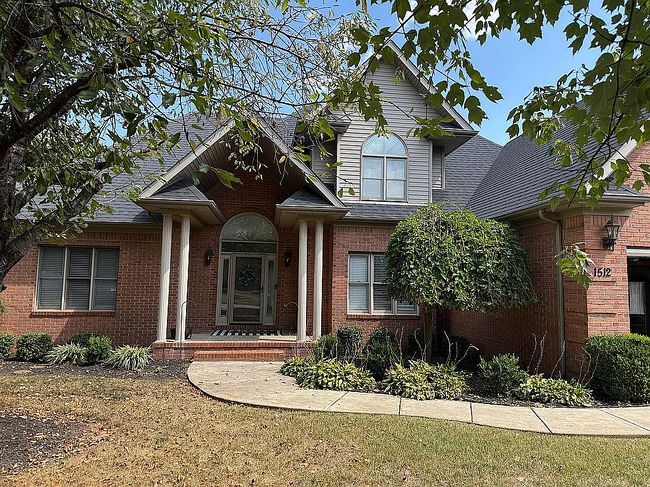 Photo of 1512 Ridgeside Ave