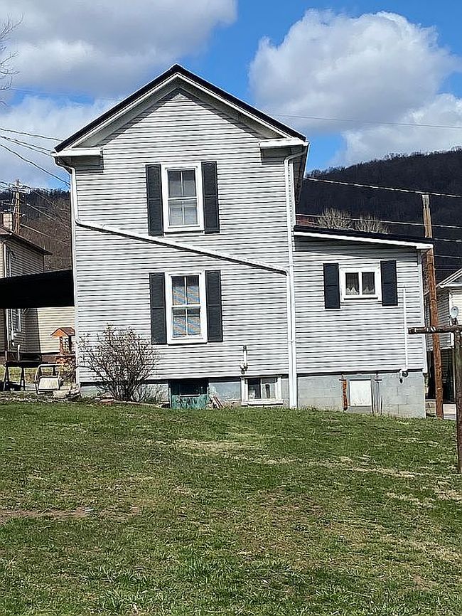 Image of 25708 Clayton St Sw