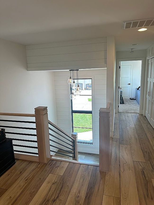 Photo of 532 S Lake Dr, Watertown, SD
