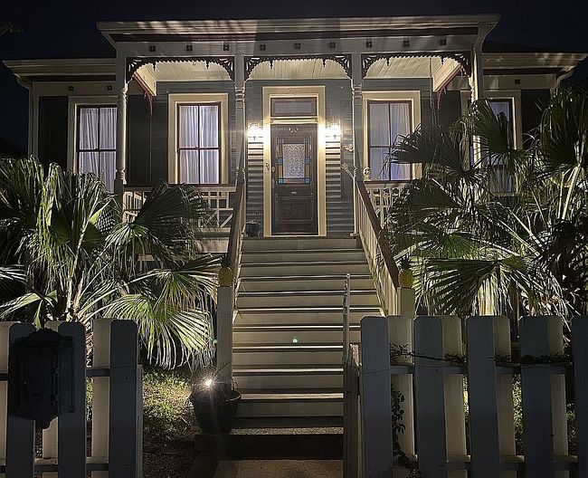 Image of 917 Ball St #H