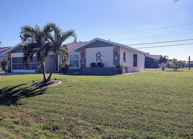 Image of 9423 El Campo Ave