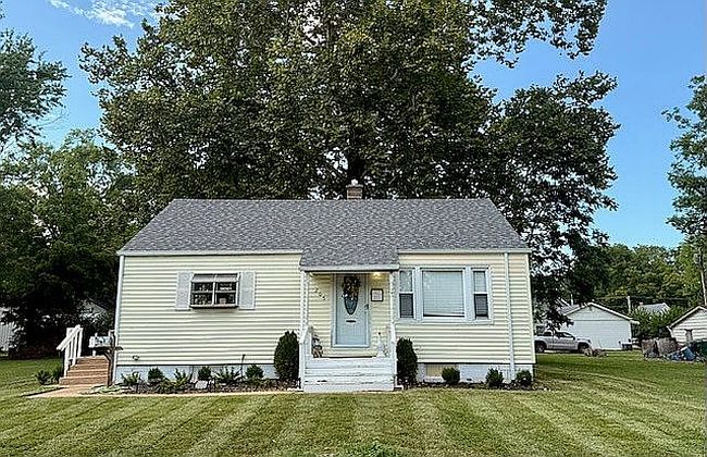 Photo of 205 E Emily St, Freeburg, IL