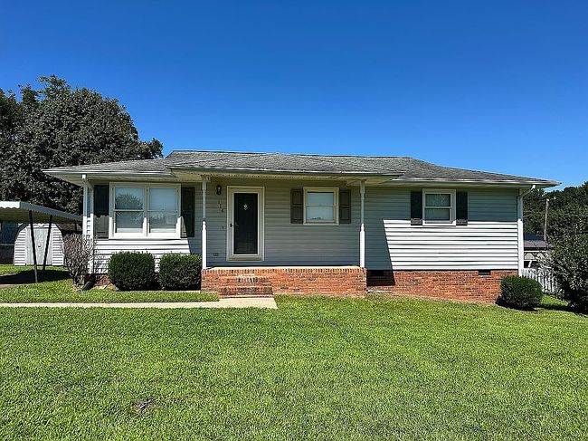 Photo of 114 Rushmore Dr