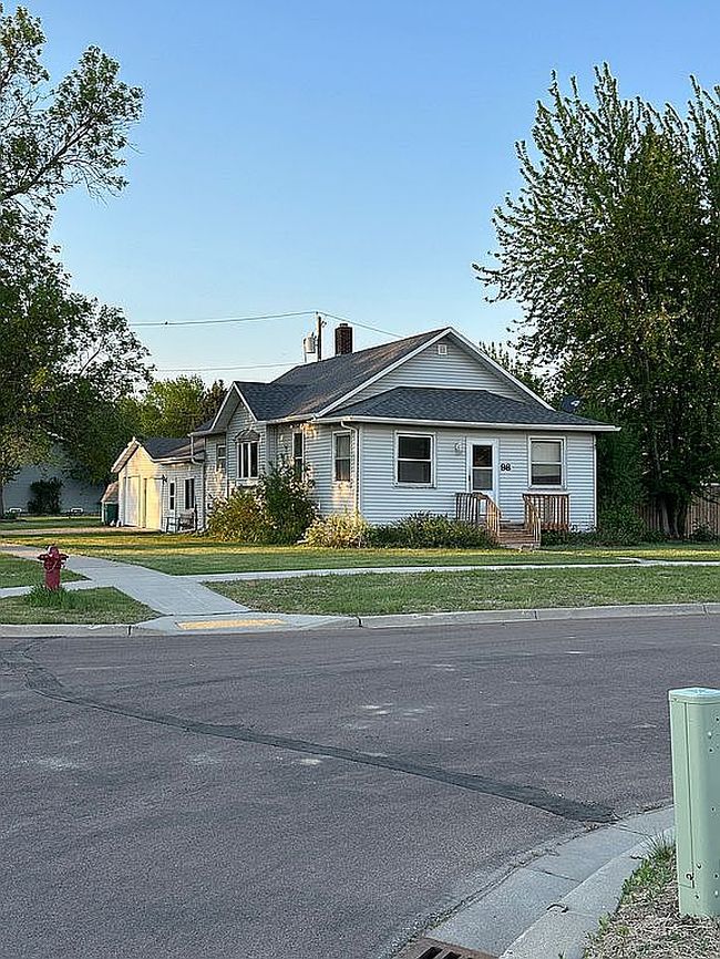 Additional photo 2 of property located at 98 3rd Ave N