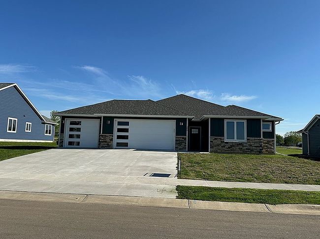Preview of property located at 290 7th Ave Se
