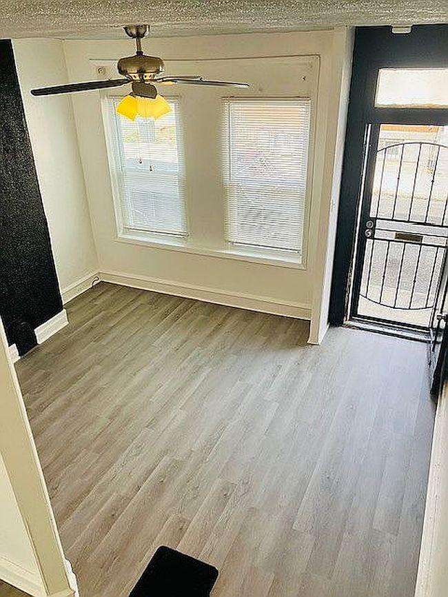 Additional photo 1 of property located at 2220 W Firth St