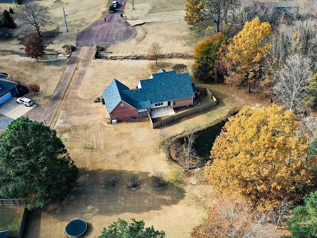 Additional photo 2 of property located at 1282 Ivy Dr