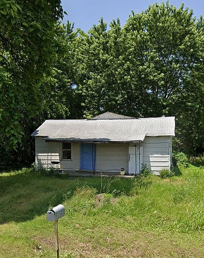 Photo of 512 Nw Main St