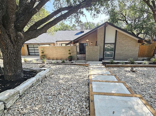 Photo of 6303 Shadow Valley Dr, Austin, TX