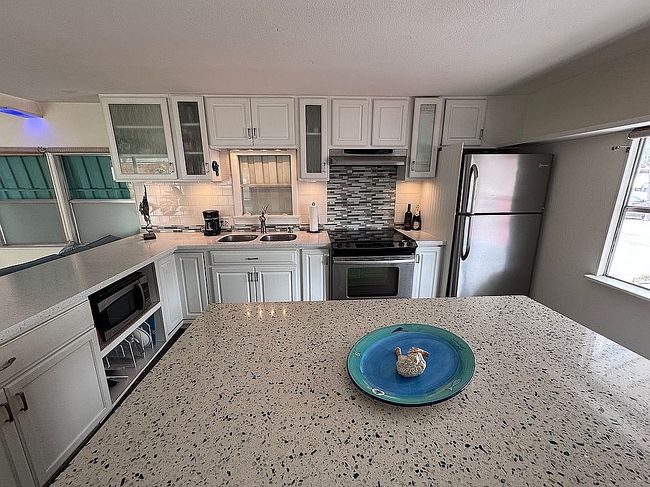 Photo of 81648 Overseas Hwy, Islamorada, FL