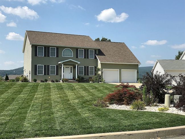 Preview of property located at 102 Ridgeview Ln