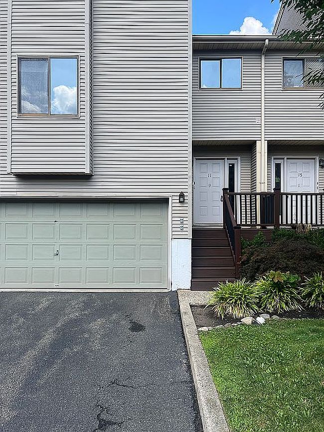 Photo of 9 Isabel Ct #9, Nanuet, NY