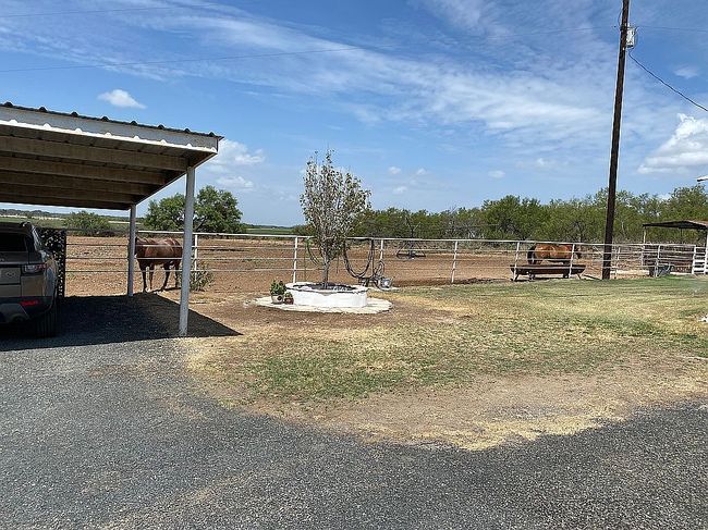Photo of 3537 Fm 140, Uvalde, TX
