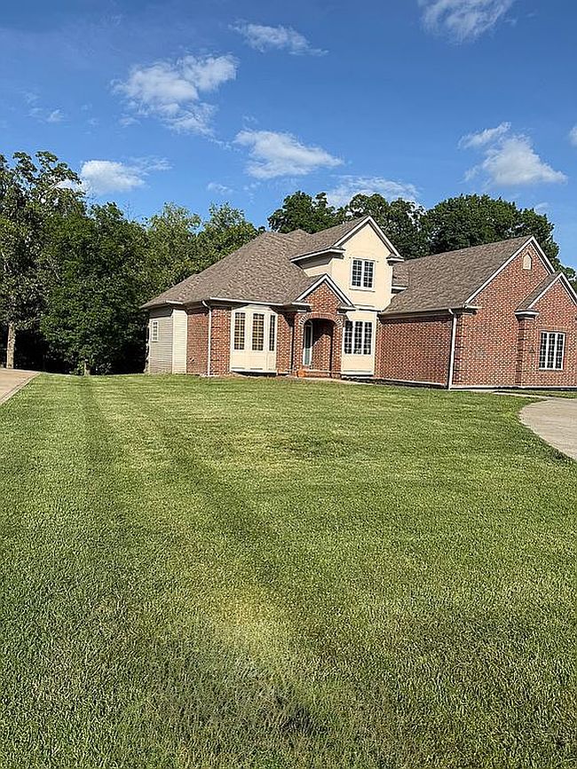 Image of 608 Shadow Hill Dr
