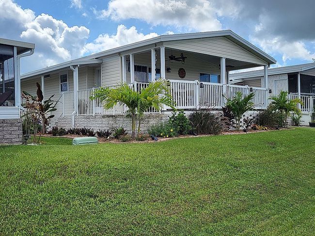 Image of 701 Aqui Esta Dr #175
