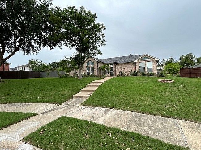 Preview of property located at 2728 Scarborough Ln