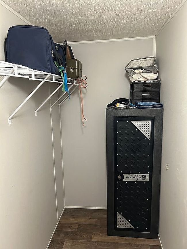 Image of 6184 N 224 Sw
