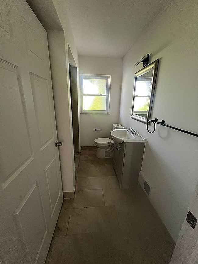 Photo of 23711 Coyle St, Oak Park, MI