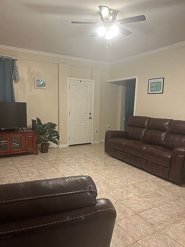 Preview of property located at 505 E Mcintosh Rd