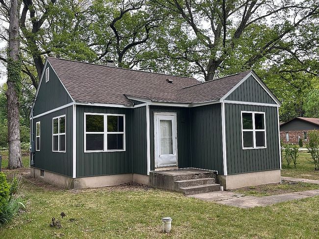 Photo of 433 Johnson Rd, Michigan City, IN