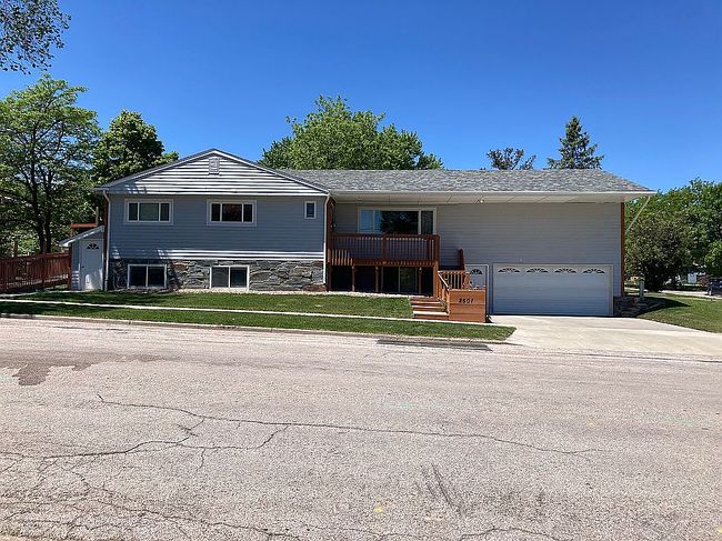 Photo of 2501 Prairie Ave