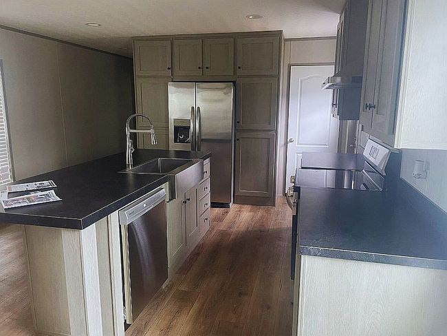 Image of 2415 Point West Dr #5