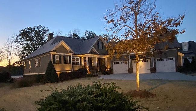 Photo of 185 Lake Shore Dr, Newnan, GA