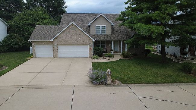 Photo of 104 Oaklawn Dr, Glen Carbon, IL