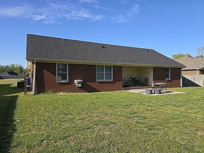 Photo of 892 Pinewood Dr Sw, Hartselle, AL