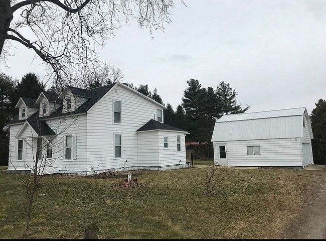 Photo of 2612 E 000 N Rd, Hoopeston, IL
