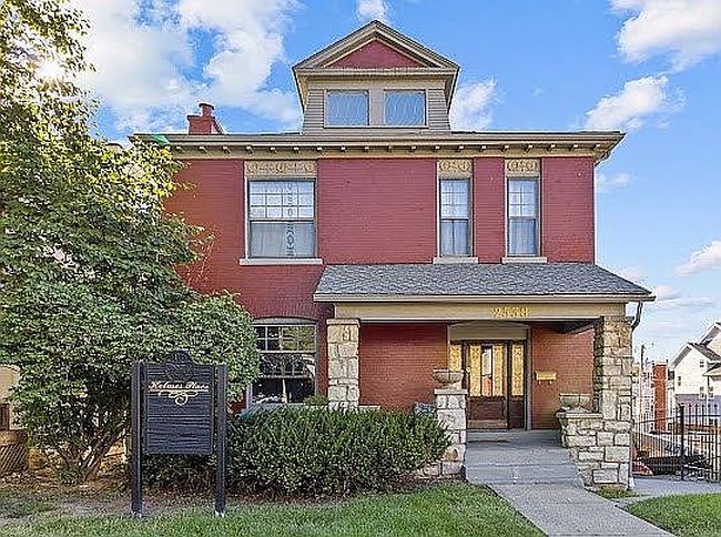 Image of 2538 Holmes St